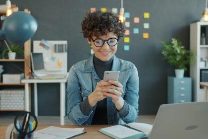 Consultation d'un SMS sur smartphone